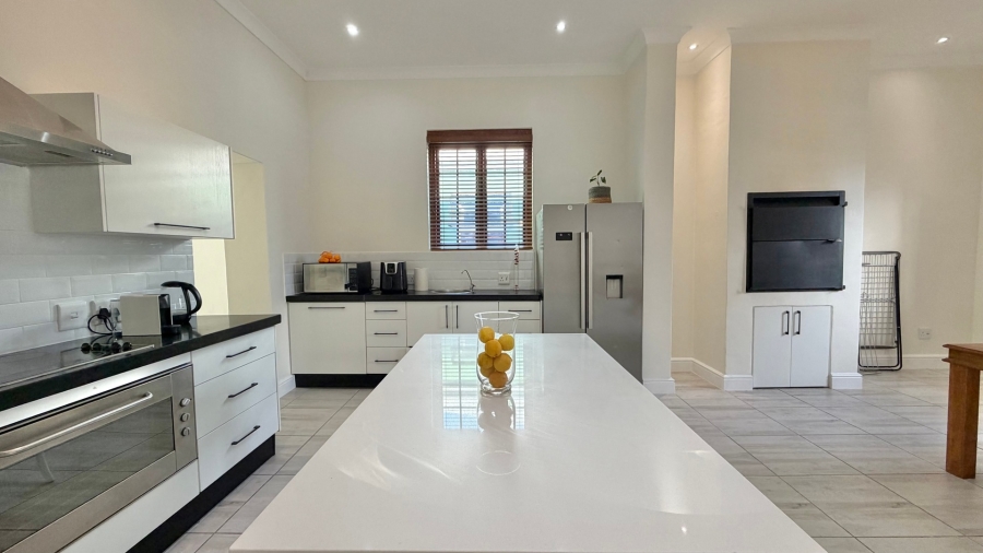 5 Bedroom Property for Sale in Strand Central Western Cape